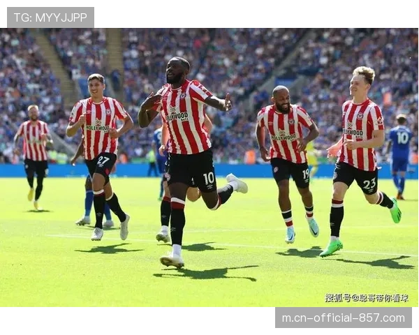 布伦特福德主场逼平领头羊 小蜜蜂展现顽强韧性